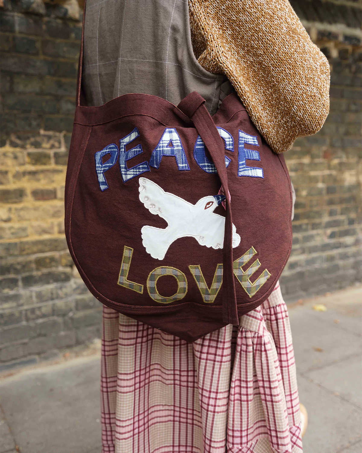 Big Shop Tote - Peace And Love - Image 3