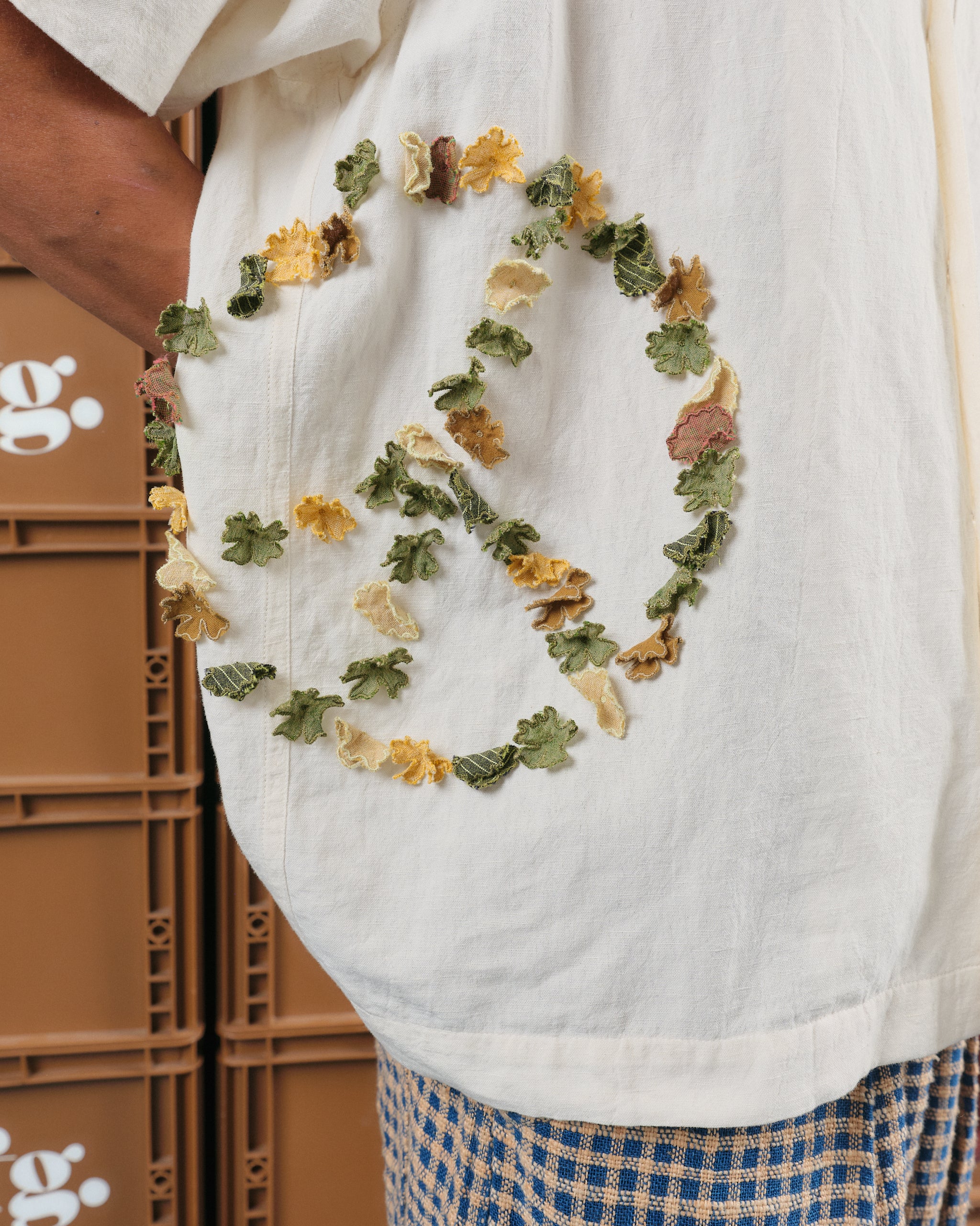 Greetings Shirt SS - Ecru Peace - Image 5