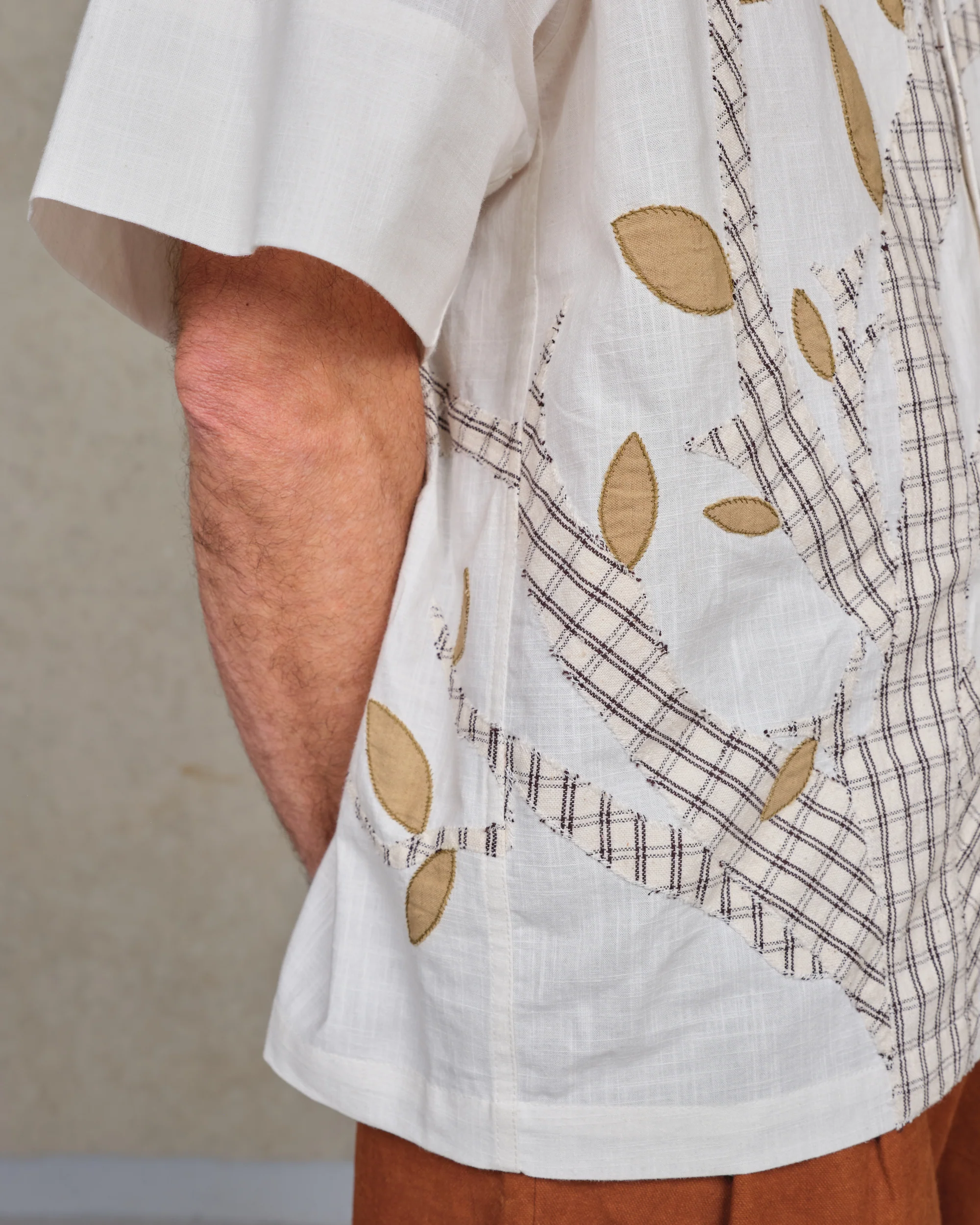 Greetings Shirt SS - Ecru Tree - Image 4