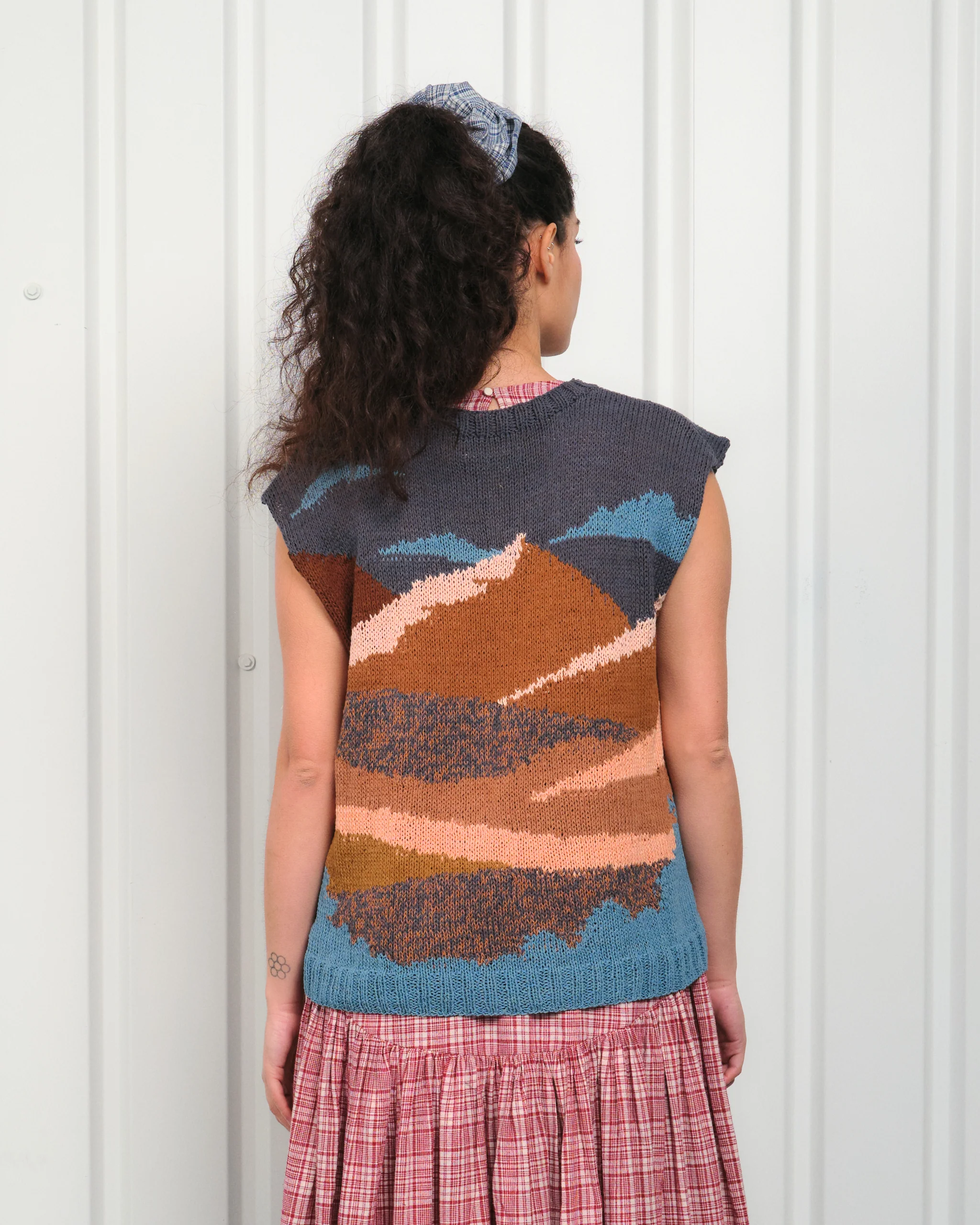 Keeping Knit Vest - Sleeping Hills - Image 10